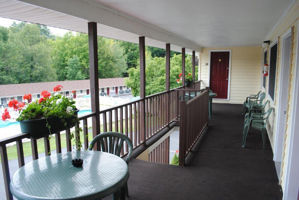 Fran Cove Motel Lake George Ngoại thất bức ảnh